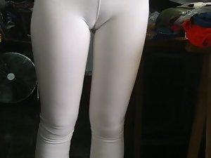 Sexy situation in white tights Picture 1