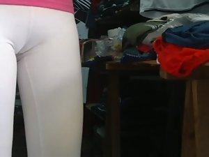 Sexy situation in white tights Picture 7