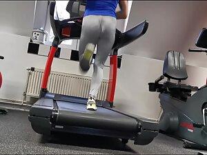 Strong fit woman doing sprints on a treadmill Picture 2