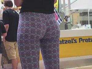 Spandex went far up her wiggly butt Picture 8