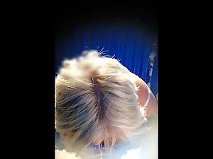 Voyeur peeps on fuckable fit milf in the beach cabin Picture 7