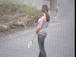 Boobs bounce while she plays badminton Picture 5