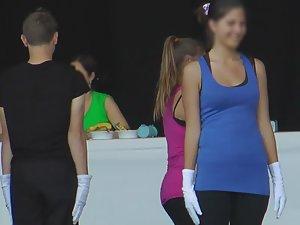 Lots of tits flying all over the place Picture 2