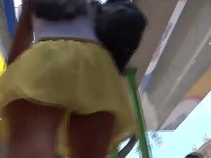 Hot girl tempted me too much Picture 4