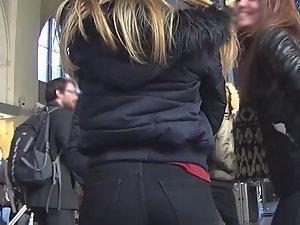 Two teen friends with perfect butts in tight jeans Picture 6
