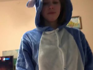 Girlfriend wears dinosaur pajamas for sex Picture 6
