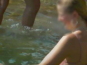 She made all the boys very happy Picture 3