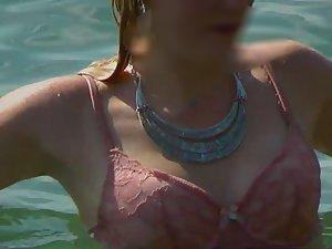 She made all the boys very happy Picture 6