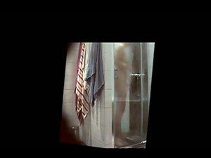 Nude girlfriend spied as she wipes off Picture 6