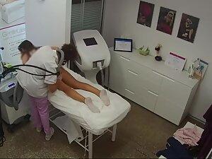 Spying on sensitive pussy during hair removal treatment Picture 8