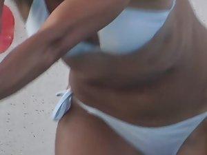 Most incredible cameltoe ever seen Picture 2