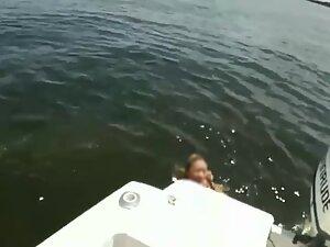 Nipple slip right after swimming Picture 2