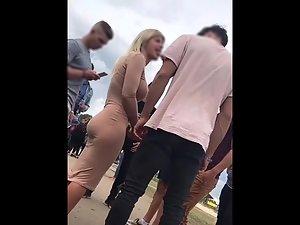 Big butt of hot blonde gets a nice spank Picture 1