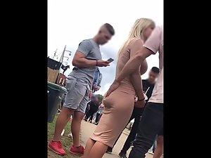 Big butt of hot blonde gets a nice spank Picture 5