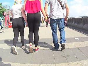 Third black leggings were transparent Picture 3