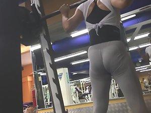 Squats made her buttocks extremely hard Picture 4