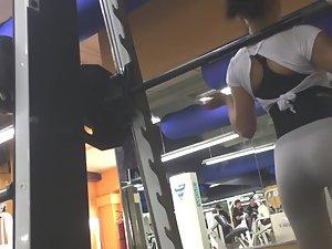 Squats made her buttocks extremely hard Picture 8