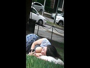 Big boobs look like comfortable pillows Picture 2