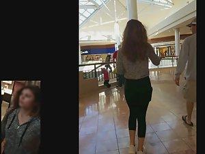 Hot teen walks like she owns the shopping mall Picture 6