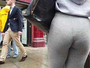 Following a big ass and visible thong on rainy day Picture 6