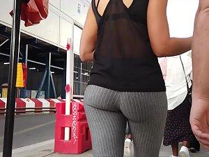 Soft butt cheeks wiggle in tight leggings Picture 2