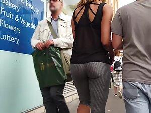 Soft butt cheeks wiggle in tight leggings Picture 6