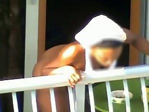 Black neighbor woman without panties Picture 1