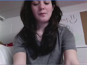 Teen girl showing her tits on a webcam Picture 7