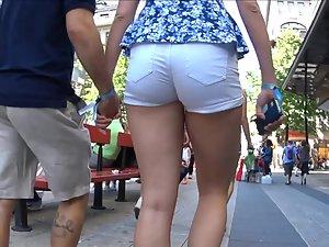 Tall sexy girl holds hands with her short boyfriend Picture 8