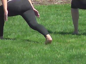 Yoga girls exercise in the park Picture 3