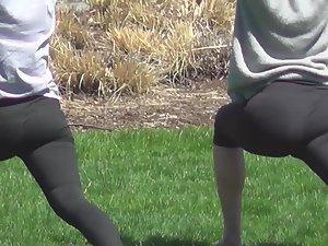 Yoga girls exercise in the park Picture 4