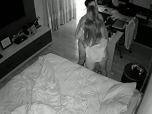 Spying on curvy housewife fucked in doggy pose and riding dick Picture 1