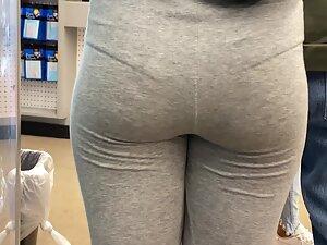 Thong outline visible on sweet ass in grey leggings Picture 2