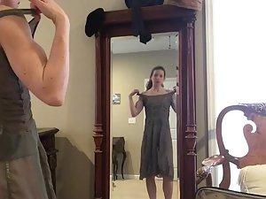 Spying on sister's naked athletic body Picture 7