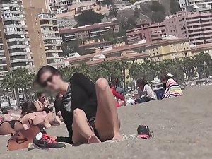 Big pussy bulge in milf's bikini Picture 1