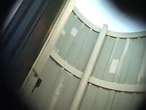 Beautiful tall girl and other girls spied Picture 3