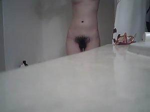 Record breaking pubic bush got spied Picture 3