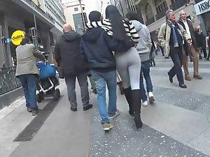 Lucky fella got an exquisite girlfriend Picture 8