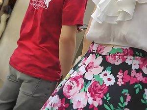 Upskirt of young tourist on the street Picture 8