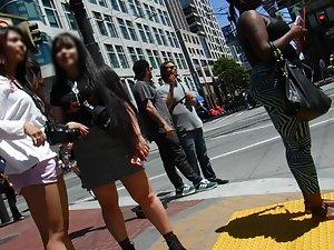 Hot asian with sexy strong legs Picture 2