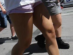 Hot asian with sexy strong legs Picture 6