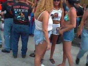 Slutty women showing off in a crowd Picture 2
