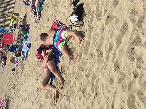 Teen with spread legs and cameltoe in bikini Picture 3