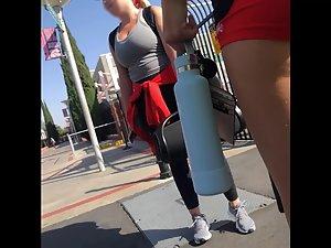 Hot pussy bulge in red shorts of an athletic girl Picture 3