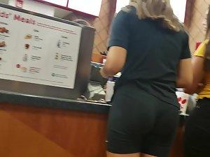 Big ass and thong in teen's tight shorts Picture 6