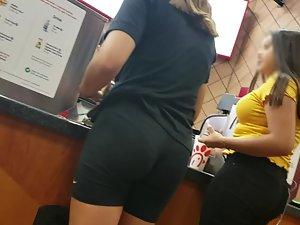 Big ass and thong in teen's tight shorts Picture 7