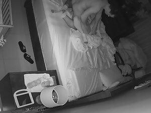 Sex caught with hidden camera's night vision in bedroom Picture 1