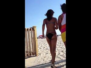 Shorty with a perky butt got a tattoo on her hip Picture 6