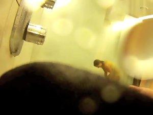 Peeping on her as she showers Picture 7