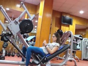 Geeky girl can't stop looking at handsome man in gym Picture 8
